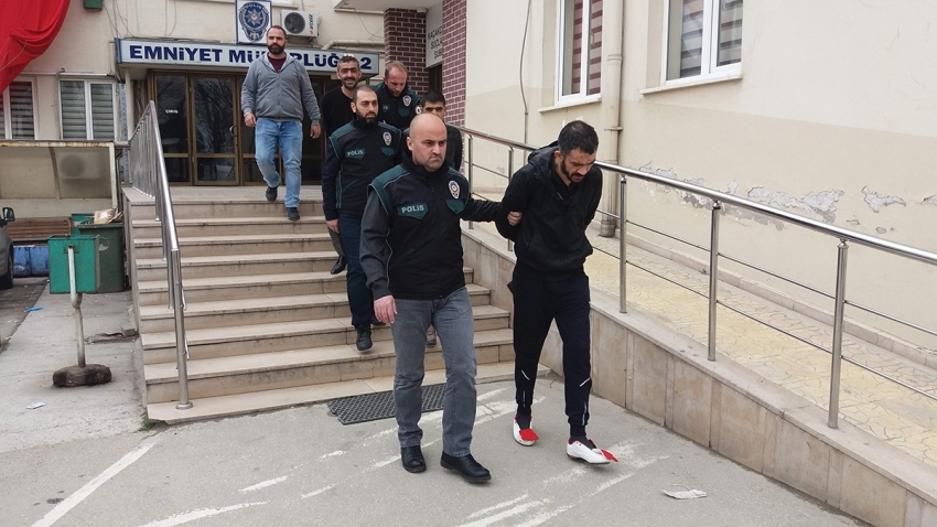 Bursa’da uyuşturucu satıcıları tutuklandı