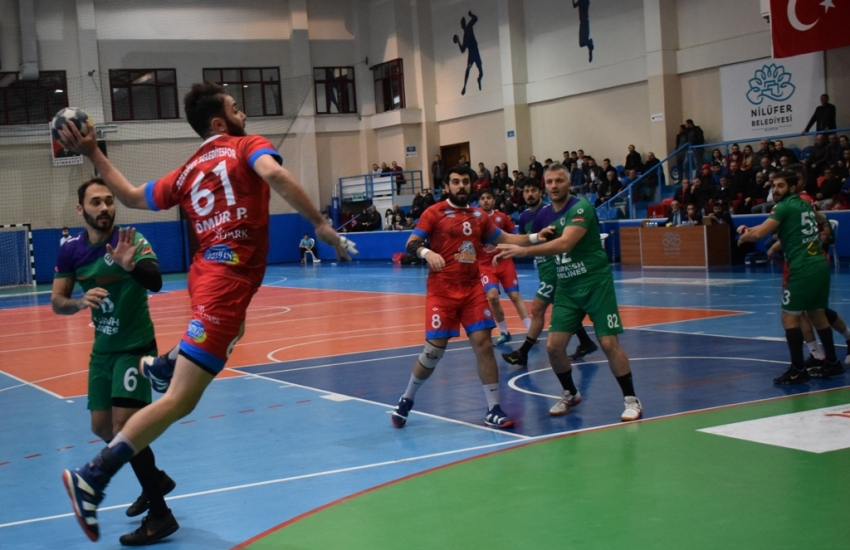 Nilüfer Belediye hentbol de kazandı: 34-29