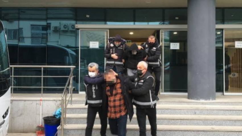 Bursa'da kelepçeli ve polis yelekli suç örgütü davasında yeni gelişme