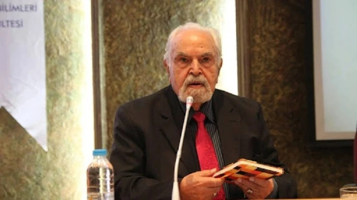 Yazar Dr. Erdal Atabek hayatını kaybetti