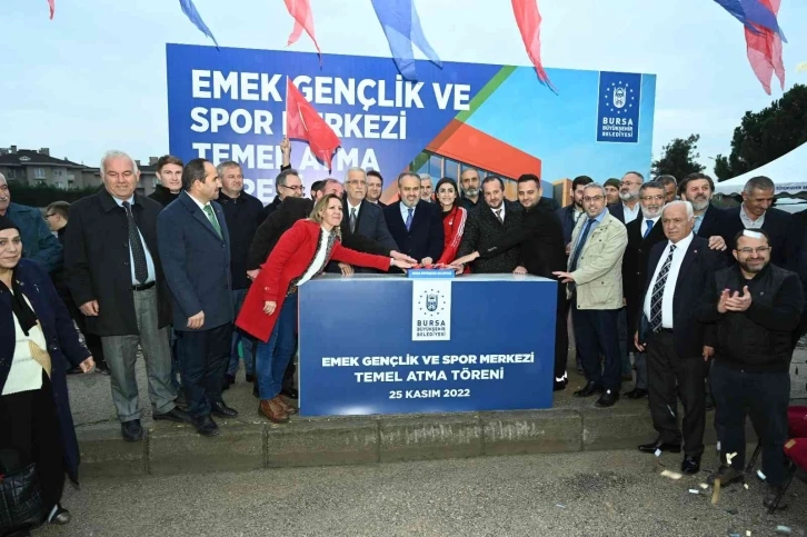 Bursa'da Emek Gençlik ve Spor Tesisi'nin temeli atıldı