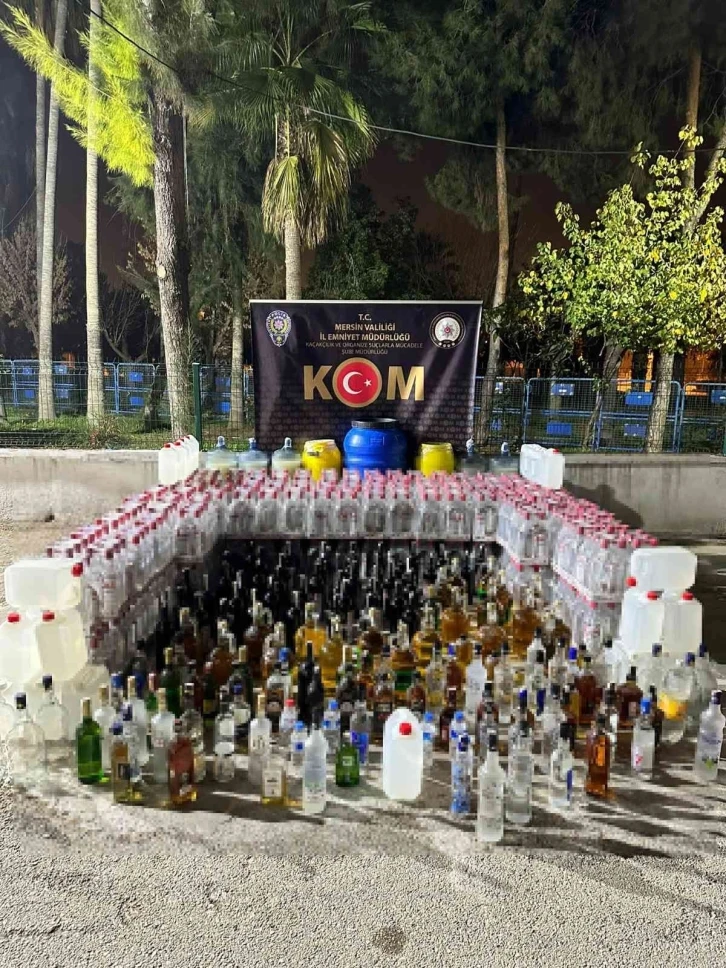 Yılbaşı öncesi Mersin’de bin 215 litre sahte alkol ele geçirildi
