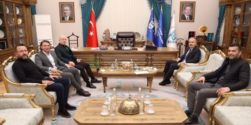 Bursaspor'dan Büyükşehir Belediye Başkanı Alinur Aktaş'a Ziyaret   