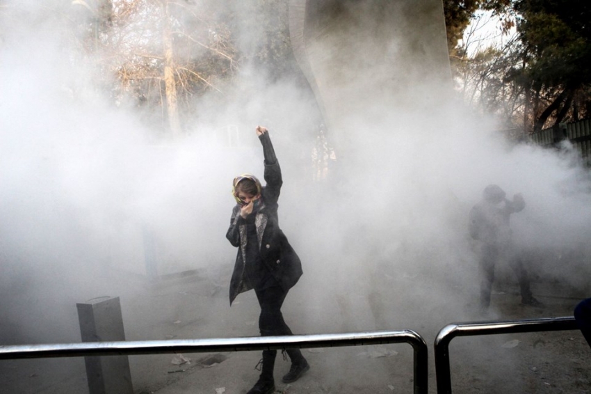 İran'daki protestolarda  ölü sayısı artıyor