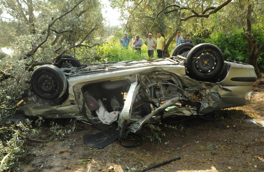 İznik'te kaza 1 ölü, 2 yaralı!