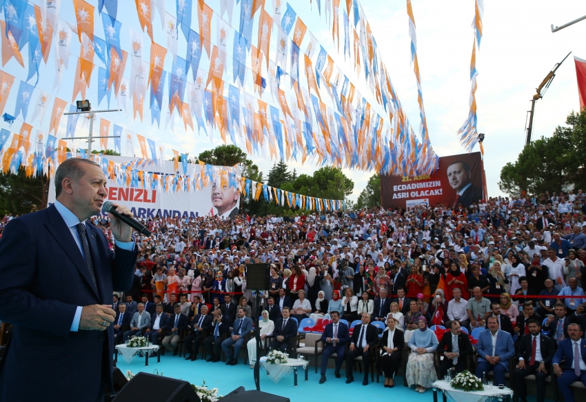 Cumhurbaşkanı Erdoğan: “Sen kimsin ki Türkiye'nin Cumhurbaşkanına konuşuyorsun”