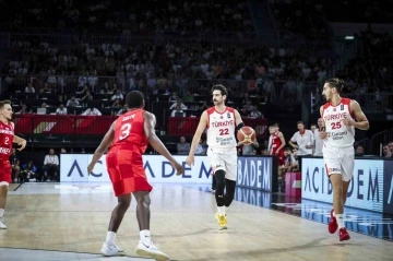 12 Dev Adam, FIBA Olimpiyat Elemeleri biletini alamadı
