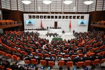 Aralarında Bursa'nın da olduğu 14 milletvekili partilerinden belediye başkan adayı gösterildi