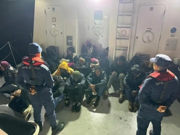 24 düzensiz göçmen yakalandı
