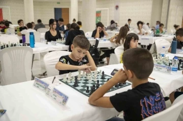 ’7. Uluslararası Satranç Turnuvası’ başladı

