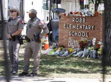 ABD Adalet Bakanlığı Uvalde’deki okul saldırısında polisi suçlu buldu
