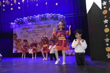 Adana Büyükşehir Belediyesinin kreşlerinde eğitim gören minikler mezun oldu
