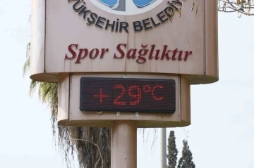 Adana’da son 94 yılın en sıcak Mart ayı, termometreler 29 dereceyi gösterdi
