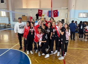 Adana Genç İş Adamları Derneği Ortaokulu Adana Şampiyonu
