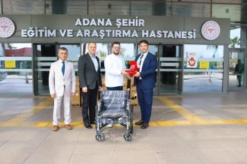 Adana Şehir Hastanesi’ne 100 tekerlekli sandalye bağışlandı
