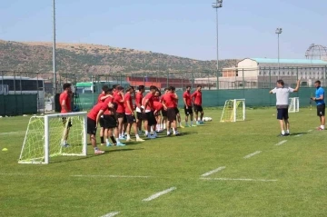 Afyonspor yeni sezon hazırlıklarını sürdürüyor
