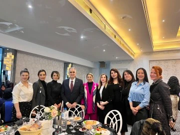 AK Parti Belediye Başkan Adayı Çolak: Bursa Nilüfer'de 'Kadın Cumhuriyeti' ilan ediyoruz