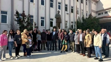 AK Parti Marmaris Belediye Başkan Adayı Yazıcı, velilerin okul sorununu çözüme kavuşturdu

