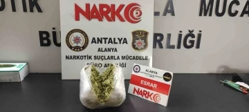 Alanya’da narkotik operasyonu: 3 kilo uyuşturucu madde ele geçirildi
