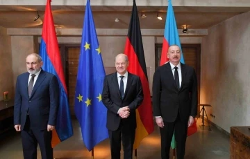 Aliyev ile Paşinyan Münih’te bir araya geldi
