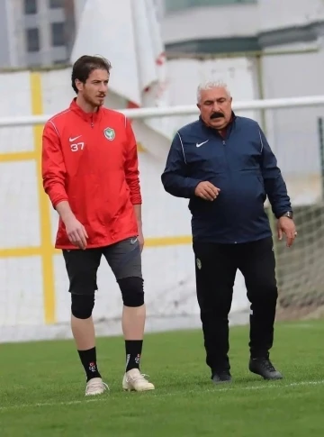 Amedspor, Sivas Belediyespor maçına U-19 takım antrenörleri ile çıkacak
