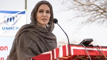 Angelina Jolie, BM elçiliği görevinden ayrılıyor 