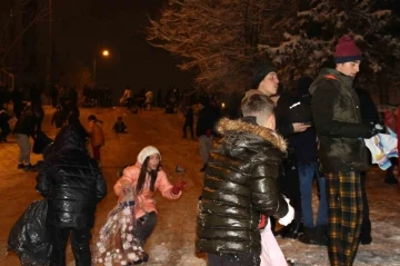 Ankara’da karın keyfini çocukları çıkardı
