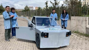 Ankara’da liselilerin ürettiği elektrikli araç “Evcar V2” TEKNOFEST’te yarışacak
