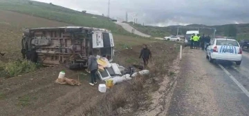 Ankara’da minibüs takla attı: 9 yaralı
