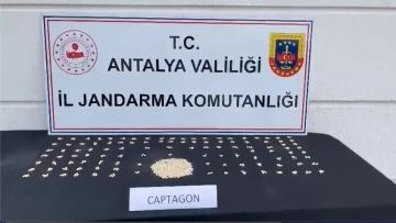 Antalya’da bin 427 adet uyuşturucu hap ele geçirildi
