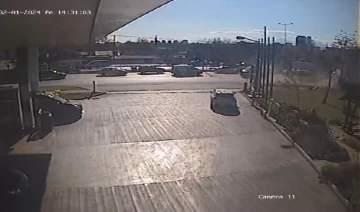 Antalya’da feci kazada şoförün kendini feda ettiği anlar kamerada
