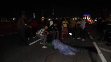 Antalya’da feci ölüm: Otomobil çarptıktan sonra üzerinden 2 araç geçti
