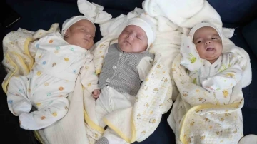 Antalya’da her kontrolde bebek sayısı arttı, üçüz mutluluğu yaşadılar
