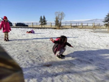 Ardahan’da kar nedeniyle okullar 1 gün tatil edildi