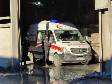 Arnavutköy’de bakım yaparken beton silosuna düşen işçinin cenazesi çıkartıldı
