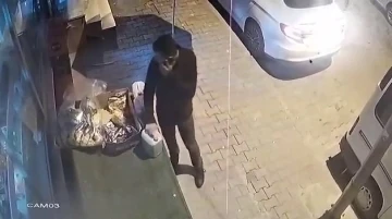Arnavutköy’de deterjan hırsızlığı kamerada

