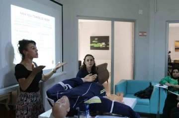 Atakum Belediyesi’nden kadınlara ilk yardım eğitimi
