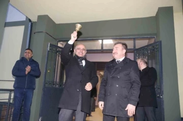 Atatürk Lisesi’nde ilk zili Başkan Söğüt çaldı
