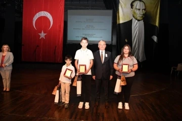 Atatürk’ün Antalya’ya gelişinin 93’üncü yıldönümü törenle kutlandı
