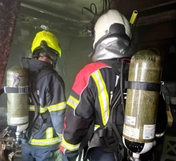 Aydın’da ev yangını: 1 kişi dumandan etkilendi
