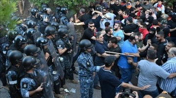 Azerbaycan'ın Beyrut Büyükelçiliğine yönelik Ermeni asıllı grubun saldırısında 25 polis yaralan