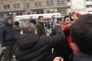 Babacan’ın Diyarbakır programında gazeteciye saldırı
