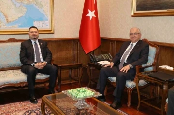 Bakan Güler Suudi Arabistan’ın Ankara Büyükelçisi Abualnasr’ı kabul etti
