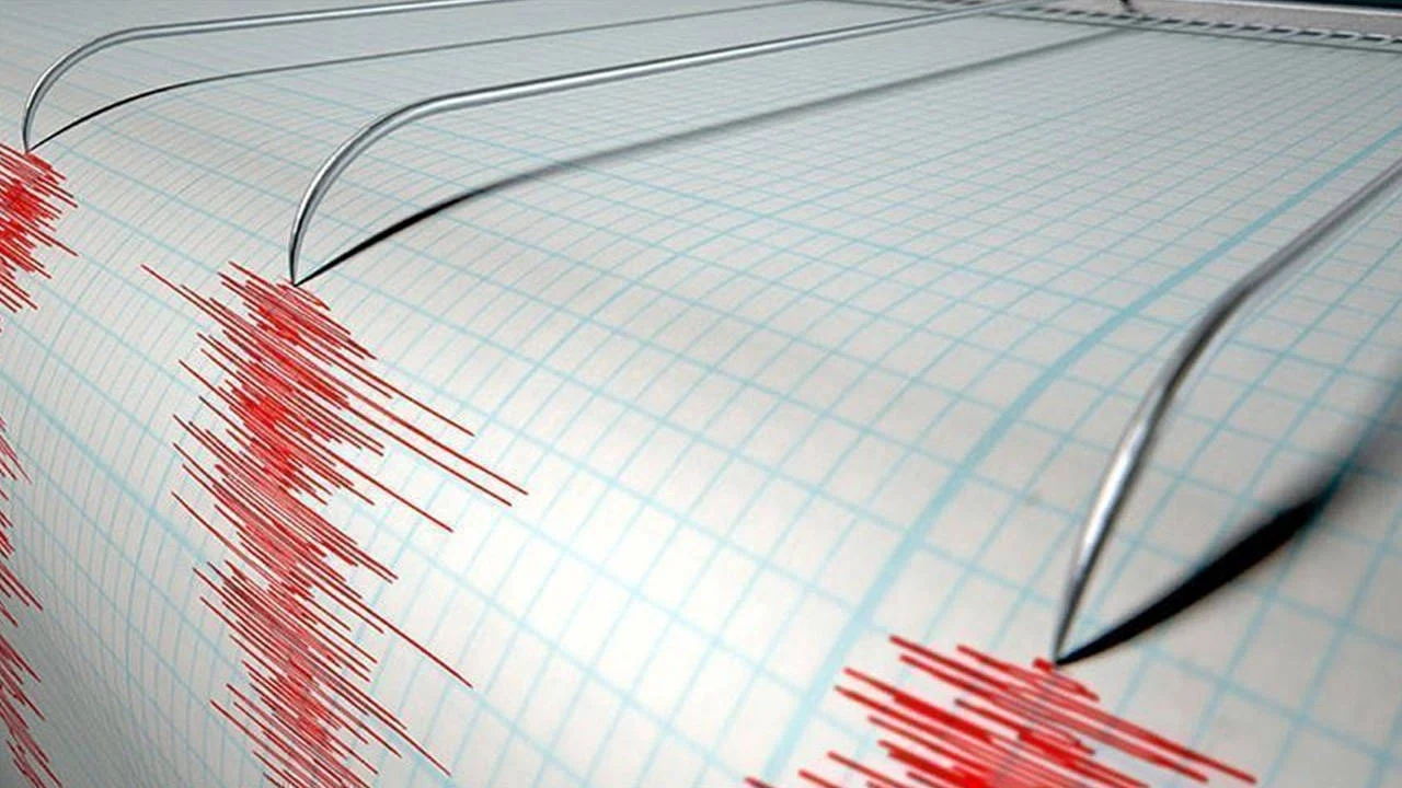Balıkesir’de 4 büyüklüğünde deprem! Bursa'da da hissedildi
