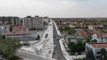 Başkan Altay: &quot;Küçük Aymanas Caddesi’nde sıcak asfalt çalışmasına başladık&quot;
