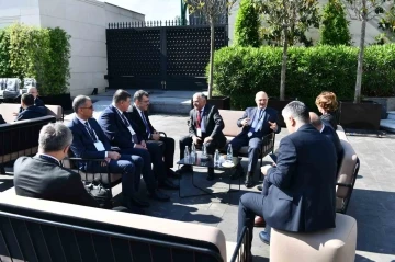 Başkan Büyükkılıç, İstanbul’da Teknoloji Liderleri Zirvesi’ne katıldı
