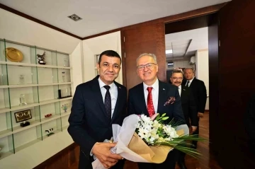 Başkan Çavuşoğlu; “Hedefimiz ilk 5 yılda Pamukkale’ye gelen turistlerden 1 milyonunu Denizli’de ağırlamak”
