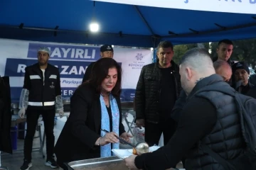 Başkan Çerçioğlu, iftarda vatandaşlarla buluştu
