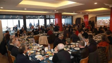 Başkan Deveciler gazeteciler ile 10 Ocak’ı kutladı
