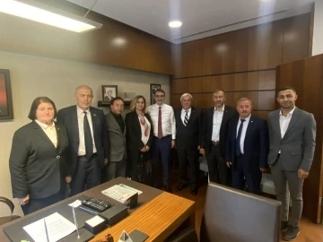 Başkan Şahin, Milletvekili Dönmez’i makamında ziyaret etti
